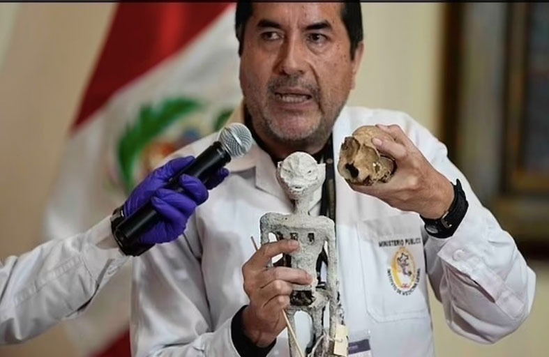 علماء يحلون لغز  الفضائيين الصغار  في البيرو