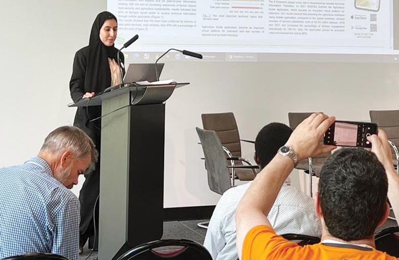 الزراعة والسلامة الغذائية تعرض تجربة الإرشاد الزراعي الافتراضي في المؤتمر العالمي للبستنة في فرنسا