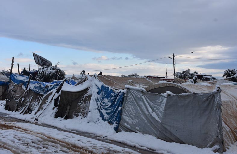  الفلسطينيون يجمعون 10 ملايين دولار للنازحين السوريين 