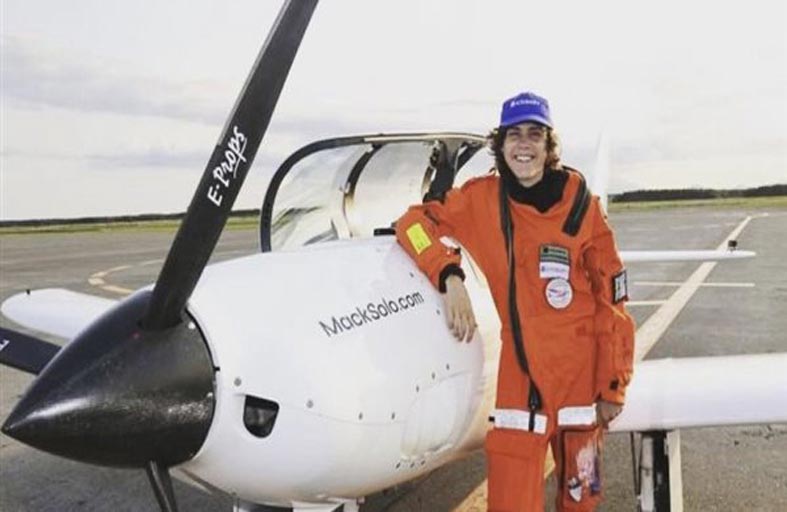 رقم قياسي جديد لأصغر شاب يطير حول العالم