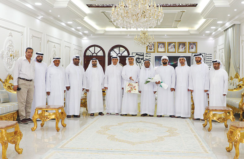 نادي دبا الحصن يكرّم أوائل الثانوية العامة 