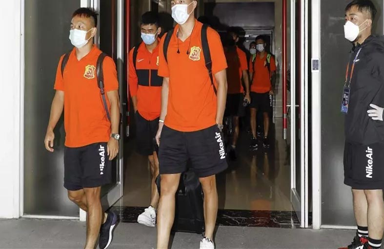 الأندية الصينية تدخل في عزل لمدة 70 يوما 