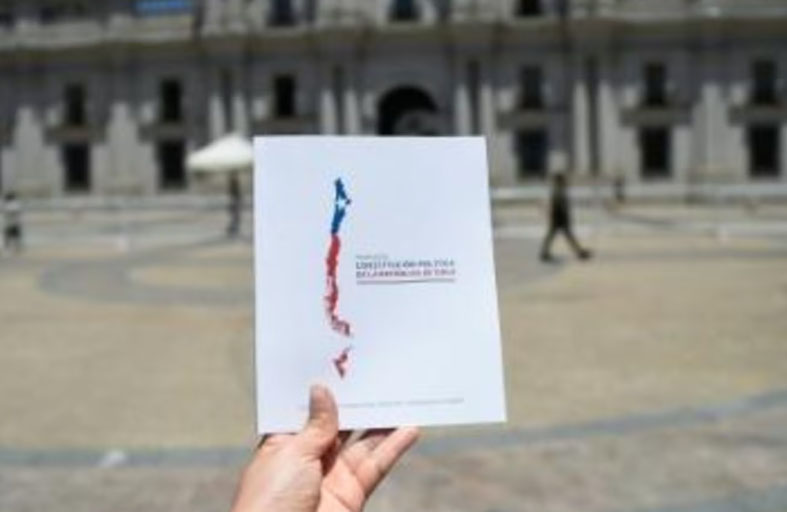 استفتاء ثانٍ في تشيلي على دستور يطوي حقبة بينوشيه 