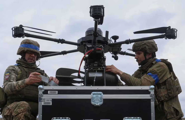 مختبر الحروب الذكية.. كيف غيّرت «طيور الموت» المعارك في أوكرانيا؟