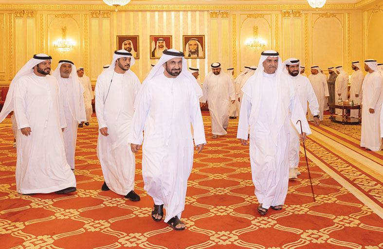 حمد الشرقي يستقبل المهنئين بشهر رمضان بحضور ولي عهد الفجيرة