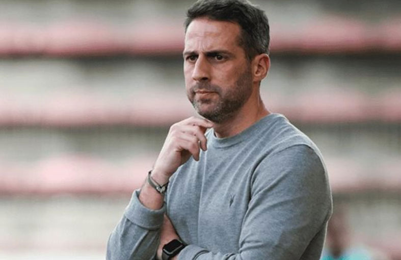 مدرب الزمالك يتعرض لوعكة صحية مفاجئة