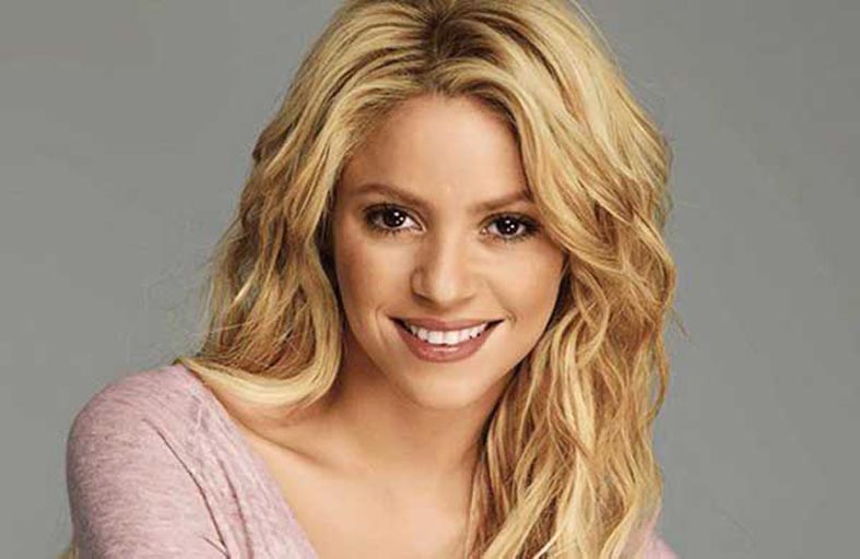 شاكيرا تستفز الجمهور!