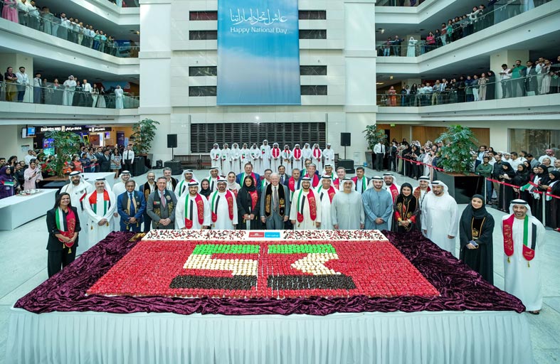 طيران الإمارات تحتفل بعيد الاتحاد الـ53