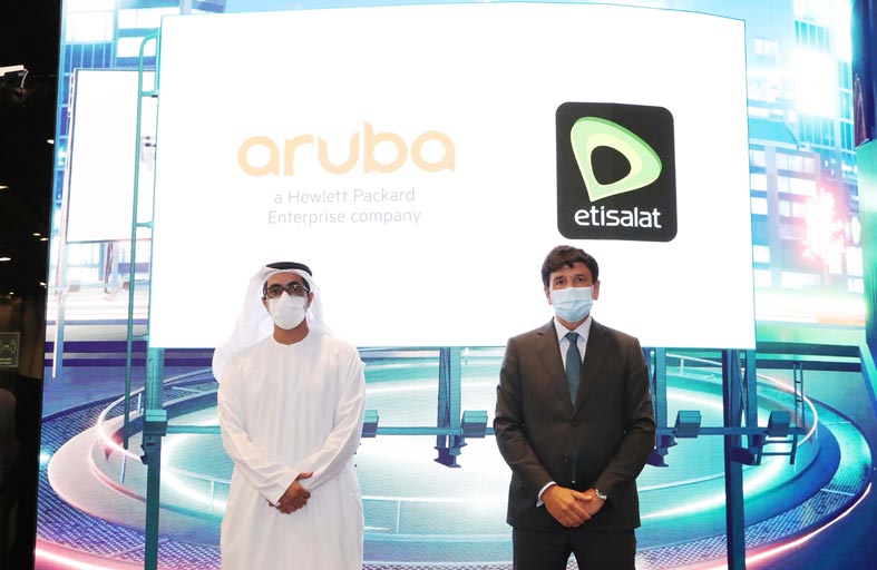 شراكة بين «اتصالات» و«أروبا» لتزويد خدمات الواي فاي المدارة والحلول الشبكية