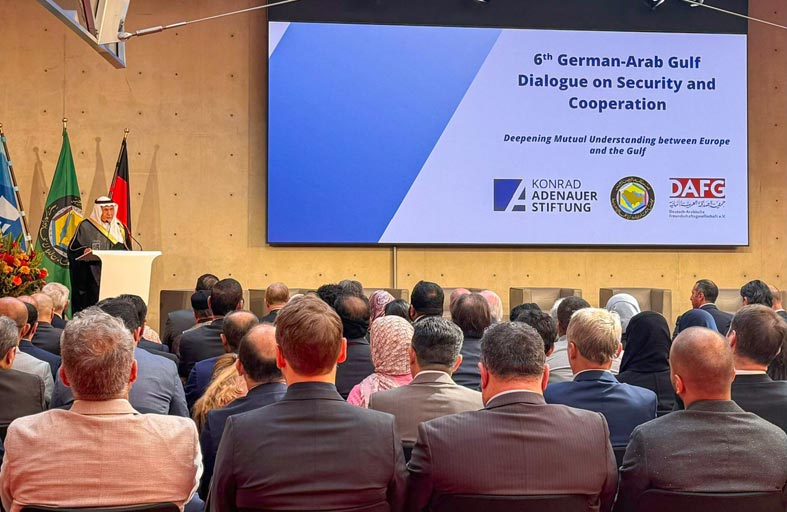 تأكيد أهمية دور الشباب والحوار في بناء جسور من التفاهم والتعاون