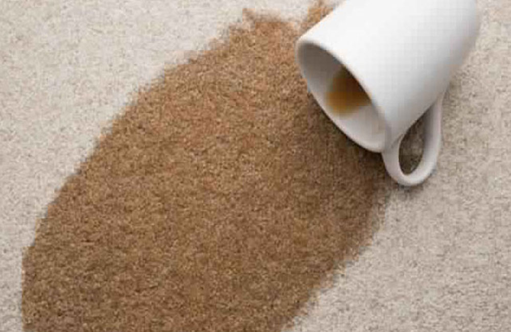 تعرفوا على تنظيف بقع القهوة من السجاد