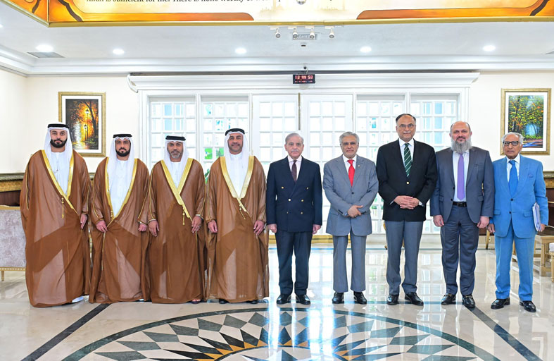 حكومتا الإمارات وباكستان تطلقان شراكة استراتيجية في تحديث العمل الحكومي