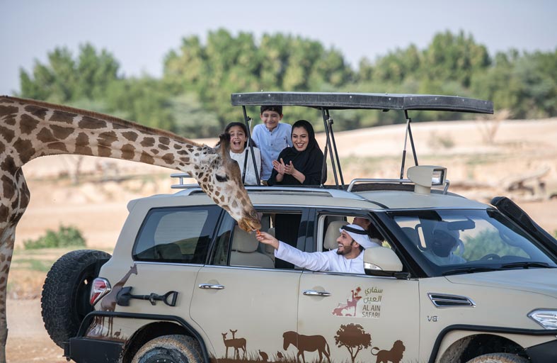 حديقة الحيوانات بالعين تعيد تفعيل بعض تجاربها مع تطبيق الإجراءات الاحترازية