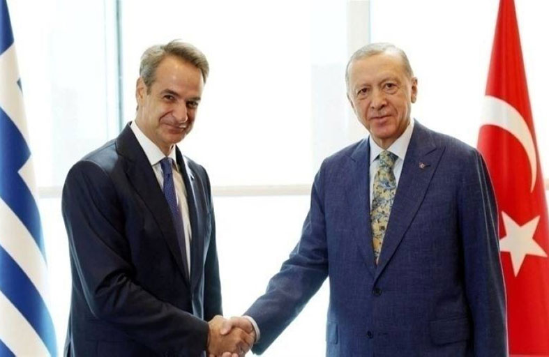 تركيا واليونان تتبادلان أغصان الزيتون