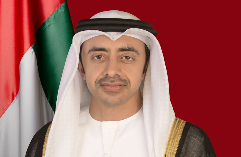 عبدالله بن زايد ووزير خارجية تركيا يبحثان هاتفيا جهود خفض التصعيد في المنطقة وحماية المدنيين