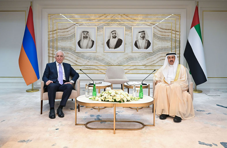 صقر غباش يستقبل رئيس أرمينيا