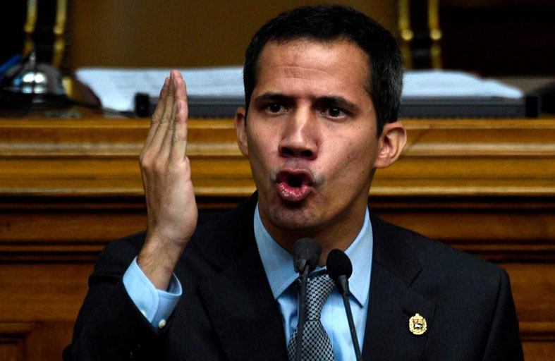 غوايدو يعلن تعرضه لإطلاق نار في فنزويلا 