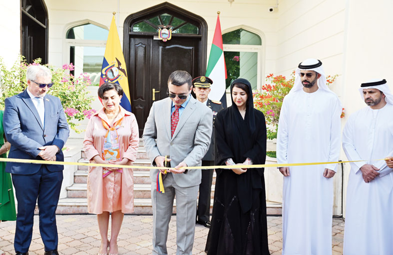 رئيس الإكوادور يفتتح مقر سفارة بلاده في أبوظبي