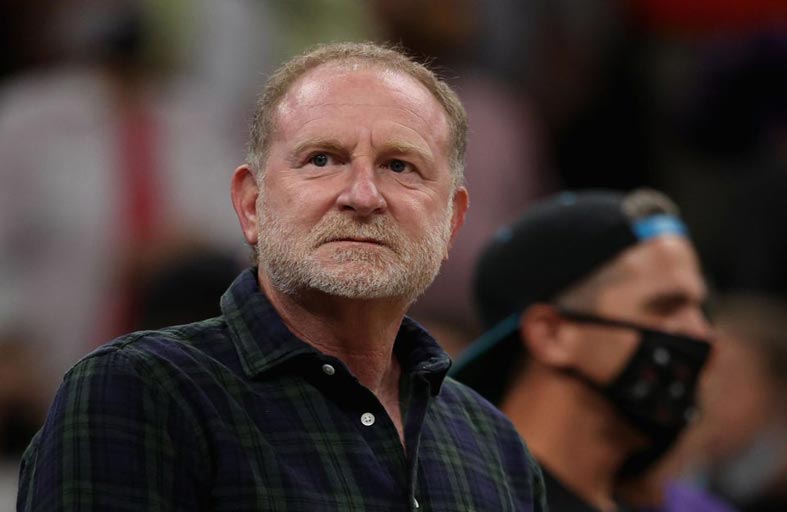 نائب رئيس صنز يطالب باستقالة سارفر 