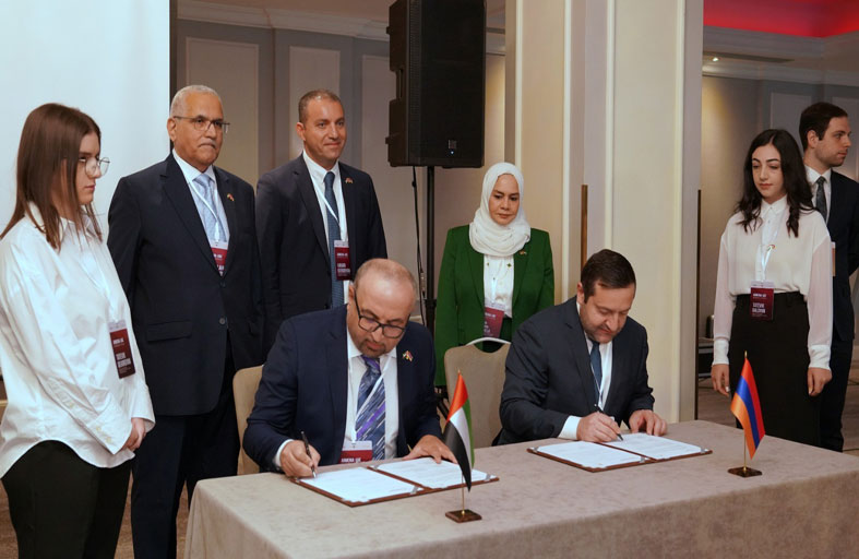 الإمارات وأرمينيا توقعان أربع مذكرات تفاهم خلال منتدى الأعمال المشترك