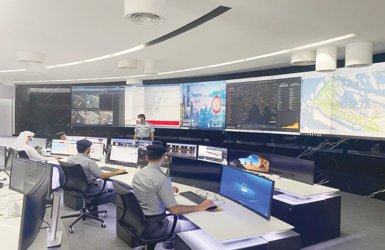 «التنمية الاقتصادية» تطلع على الأنظمة الأمنية الذكية بـ«المدينة الآمنة» 