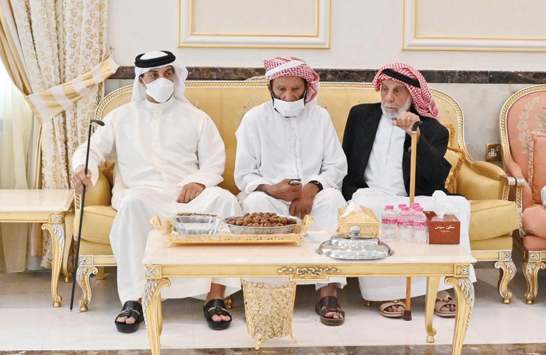 منصور بن زايد يعزي علي بن سبت الخييلي في وفاة زوجته