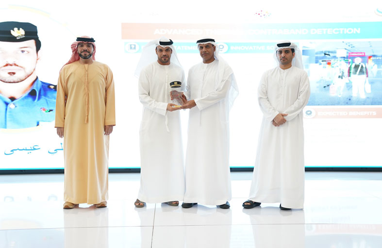 جمارك دبي تكريم الفائزين بجائزة المبتكر لعام 2023