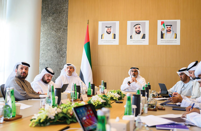 خالد بن محمد بن زايد يترأّس اجتماع مجلس أبحاث التكنولوجيا المتطورة ويطّلع على إنجازاته