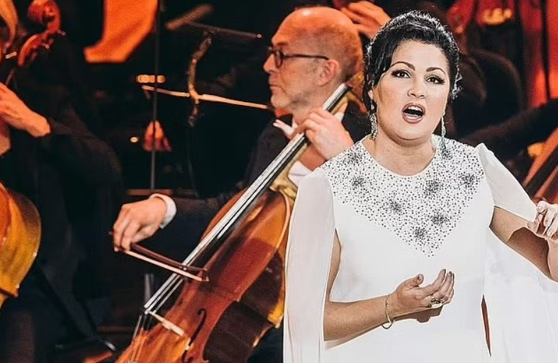 فنانة روسية تفوز بـ 200 ألف دولار من دار أوبرا أمريكية