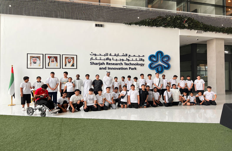 المشاركون في النشاط الصيفي لنادي الذيد يزورون مجمع الشارقة للبحوث والتكنولوجيا والابتكار