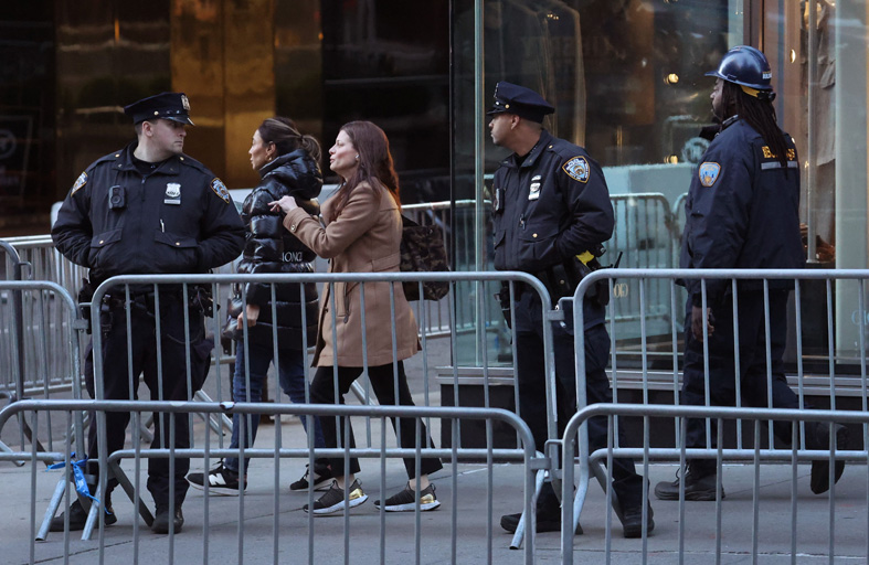 محاكمة ترامب على موعد مع «قائمة مفاجآت».. و3 سيناريوهات