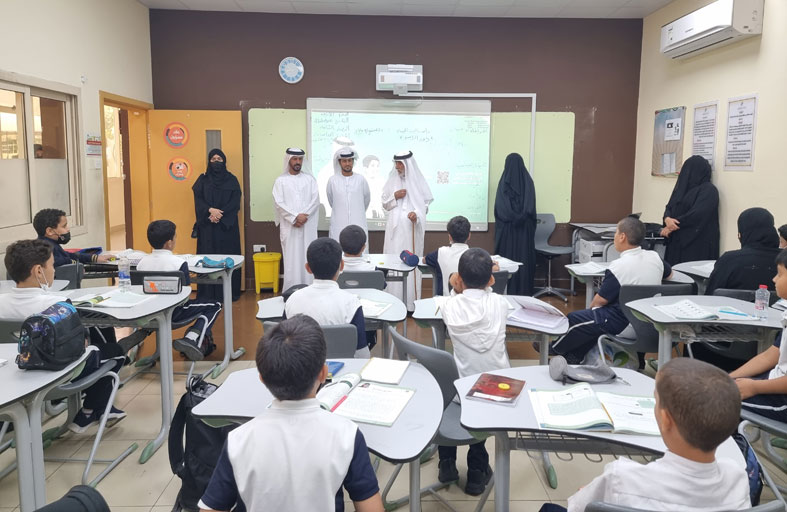 مجلس أولياء أمور الطلبة والطالبات بالمنطقة الوسطى ينظم زيارة تربية لمدارس منطقة البطائح ويلتقي الطلبة 