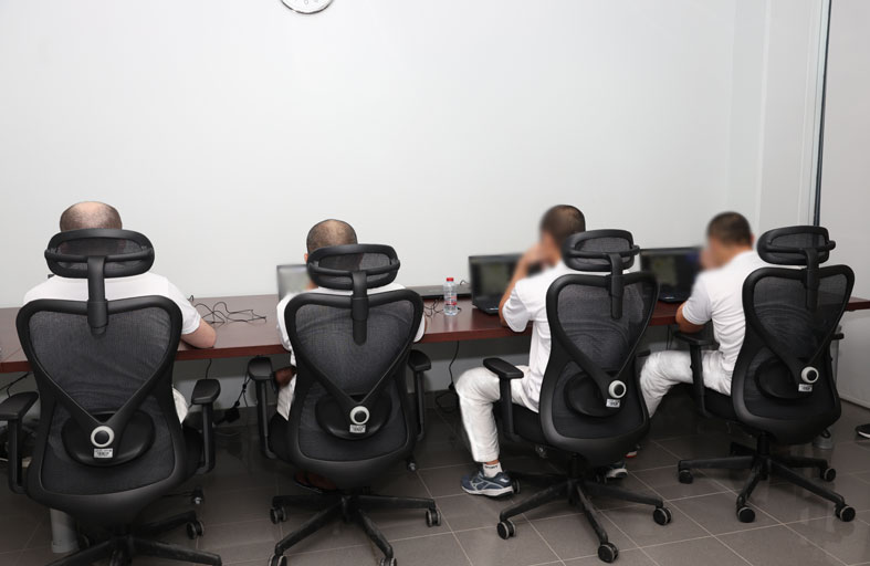 نزلاء عقابية دبي يشاركون في بطولة آسيا للشطرنج بنسختها الأولى