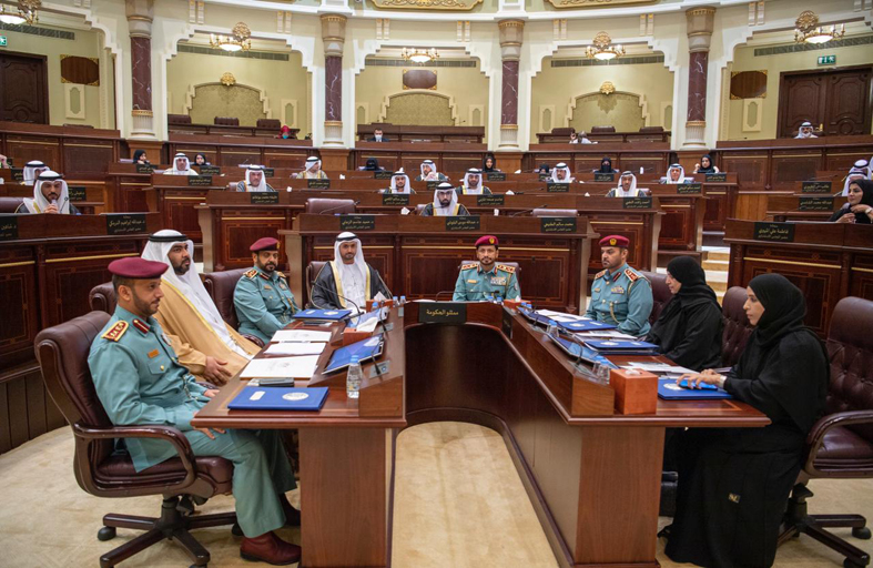المجلس الاستشاري لإمارة الشارقة يجيز مشروع الموارد البشرية للعسكريين في الهيئات النظامية