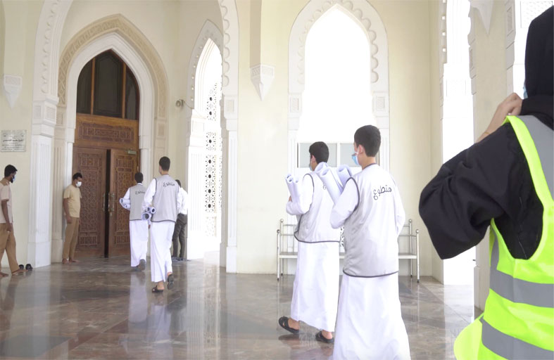 تعزيز قيم التطوع لدى الفتيان والفتيات في مبادرون3 بـاجتماعية الشارقة