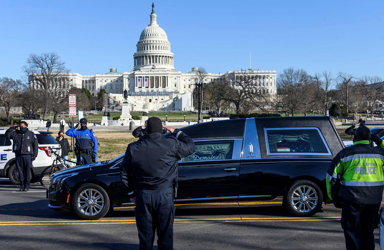 مفاجأة.. لماذا زار «إف بي آي» متطرفين قبل اقتحام الكونغرس؟