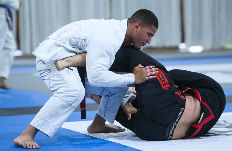 أبطال الإمارات يحصدون 13 ميدالية ملونة في «ميامي جراند سلام للجوجيتسو»