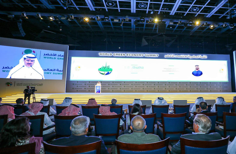 القمة العالمية للاقتصاد الأخضر 2025 تناقش دور التكنولوجيا في تحقيق الأمن المناخي