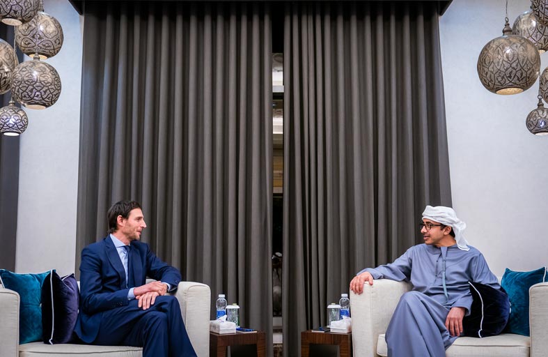 عبدالله بن زايد يستقبل وزير خارجية هولندا