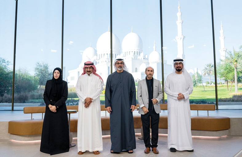 ولي عهد أبوظبي يشهد الجلسة الرمضانية الثالثة لمجلس محمد بن زايد بعنوان «التسامح والتعايش في الفكر الإسلامي»