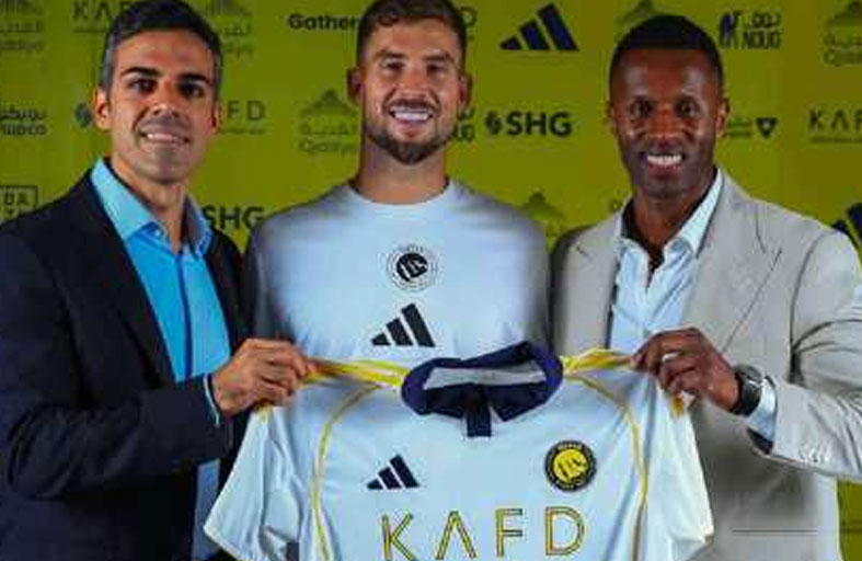 صفقة كبيرة.. فابرزيو رومانو يزف بشرى لجمهور النصر السعودي