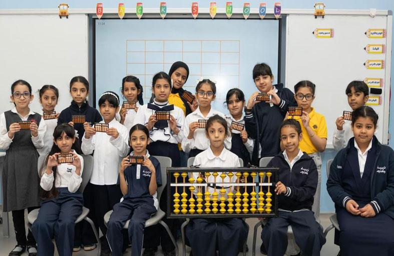 بتوجيهات ولي عهد الفجيرة.. تدريب 200 طالب ضمن مبادرة تحدي الحساب الذهني