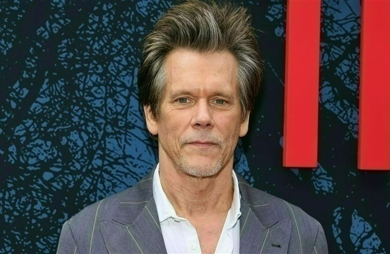 كيفن بيكن يدمر منزلاً مسكوناً بالأشباح في مزرعته