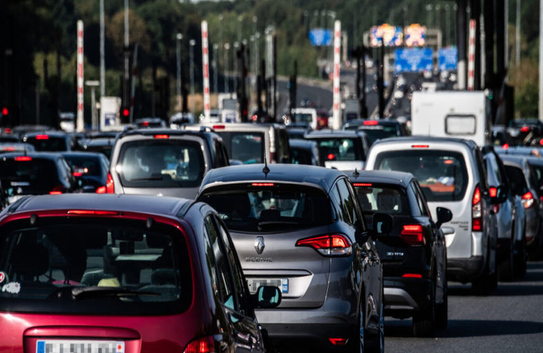 فرنسا تسجل رقما قياسيا في الاختناقات المرورية