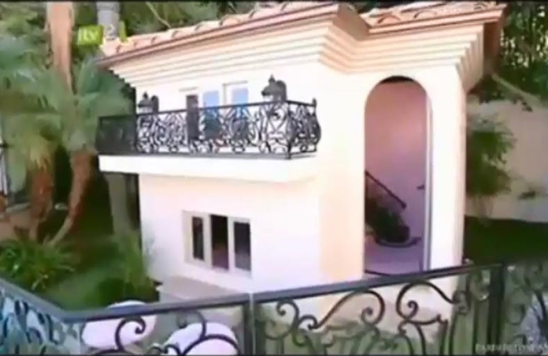 تعرف على قصر الأحلام لكلاب باريس هيلتون 