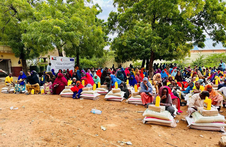 الهلال الأحمر تعزز جهودها لصالح المتأثرين من الفيضانات في هرشبيلي بالصومال