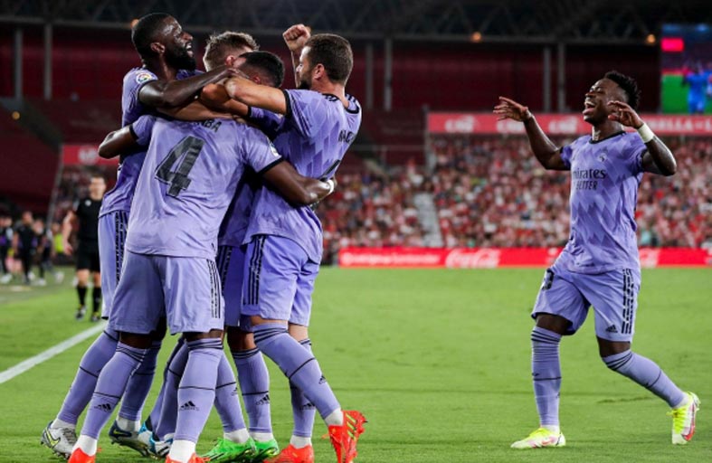 برشلونة لإثبات الحضور.. أتلتيكو للزخم.. وريال للإقناع 