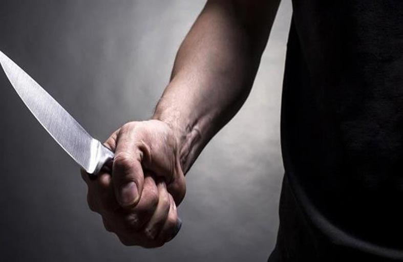 ذبح أولاده وزوجته بسبب مديونية