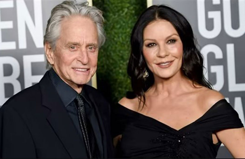 مايكل دوغلاس وكاثرين زيتا يحتفلان بذكرى زواجهما