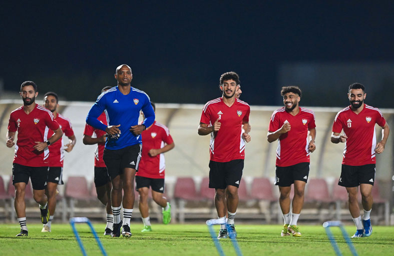 الأبيض الأولمبي يواجه نظيره منتخب طاجيكستان ودياً غداً